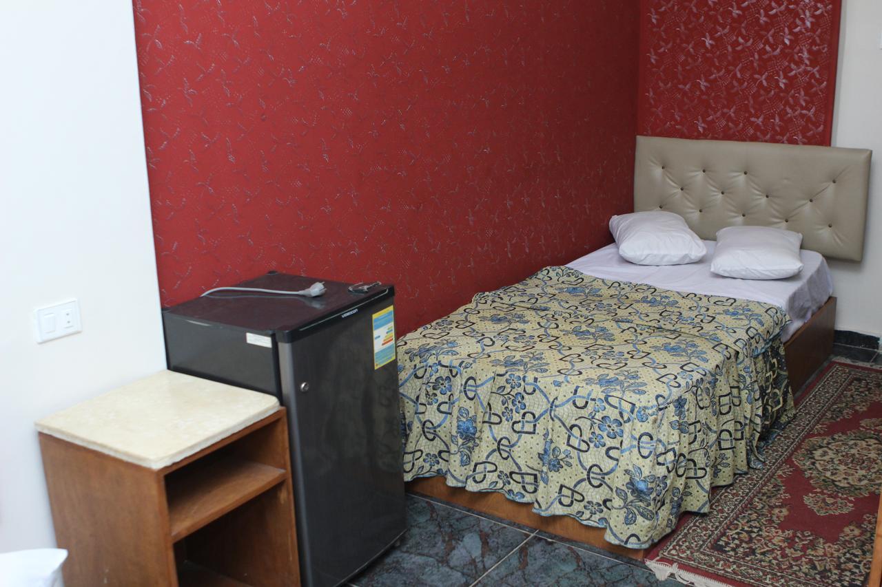 New Marina Hostel Le Caire Extérieur photo