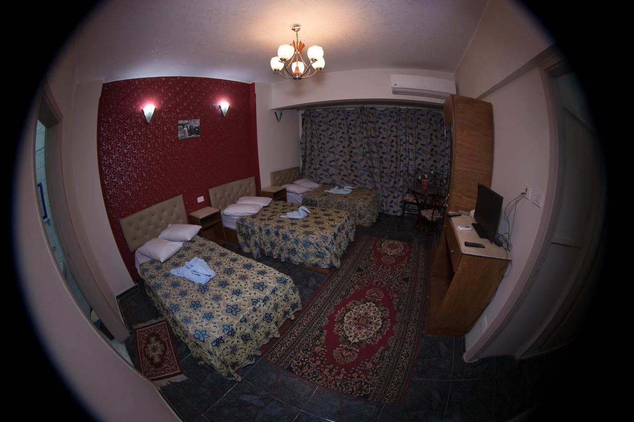 New Marina Hostel Le Caire Extérieur photo