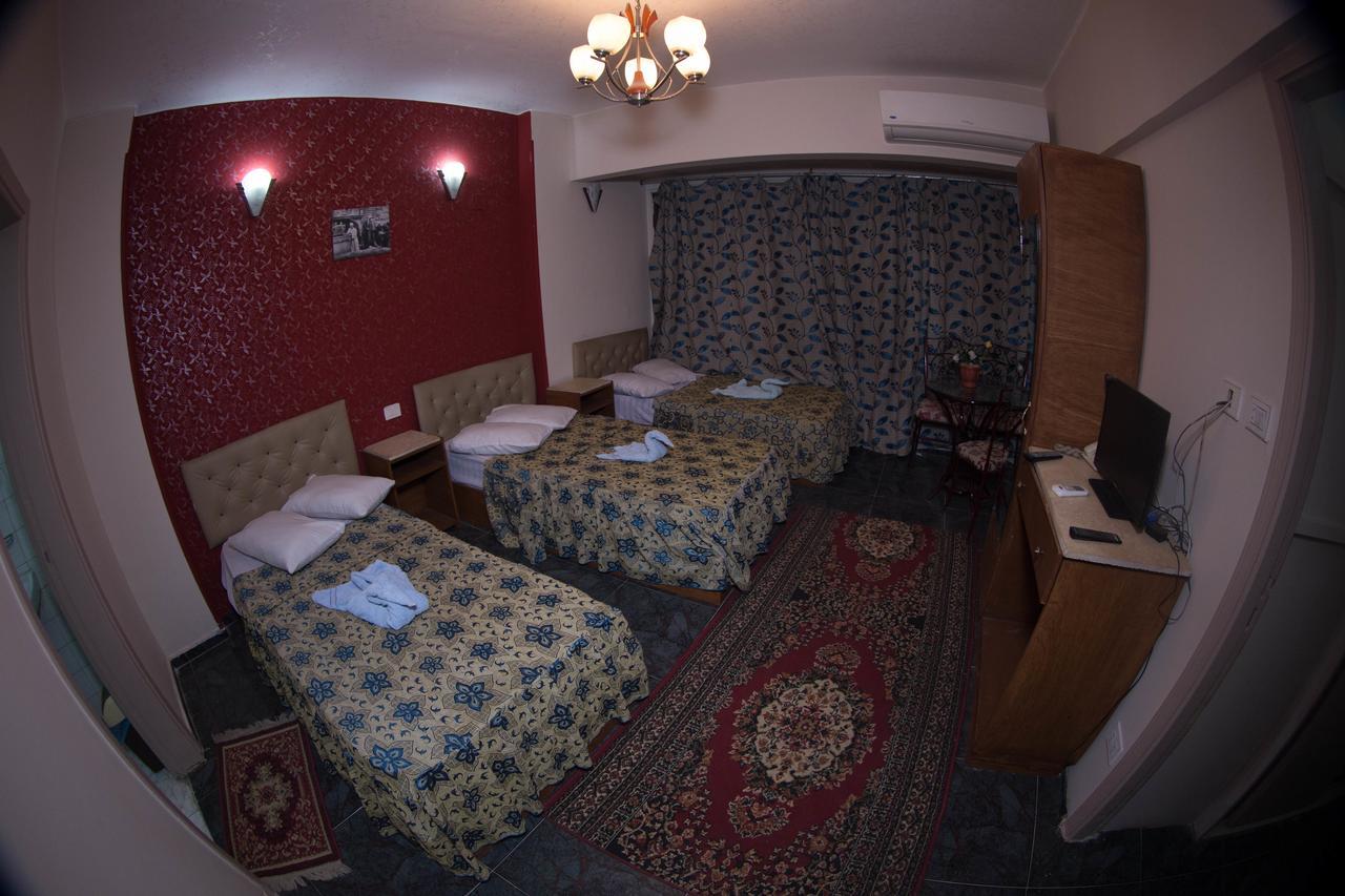 New Marina Hostel Le Caire Extérieur photo